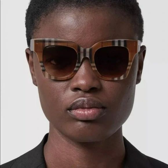Burberry BE4364 KITTY 396713 Sunglasses Check Brown Square Unisex main image 6